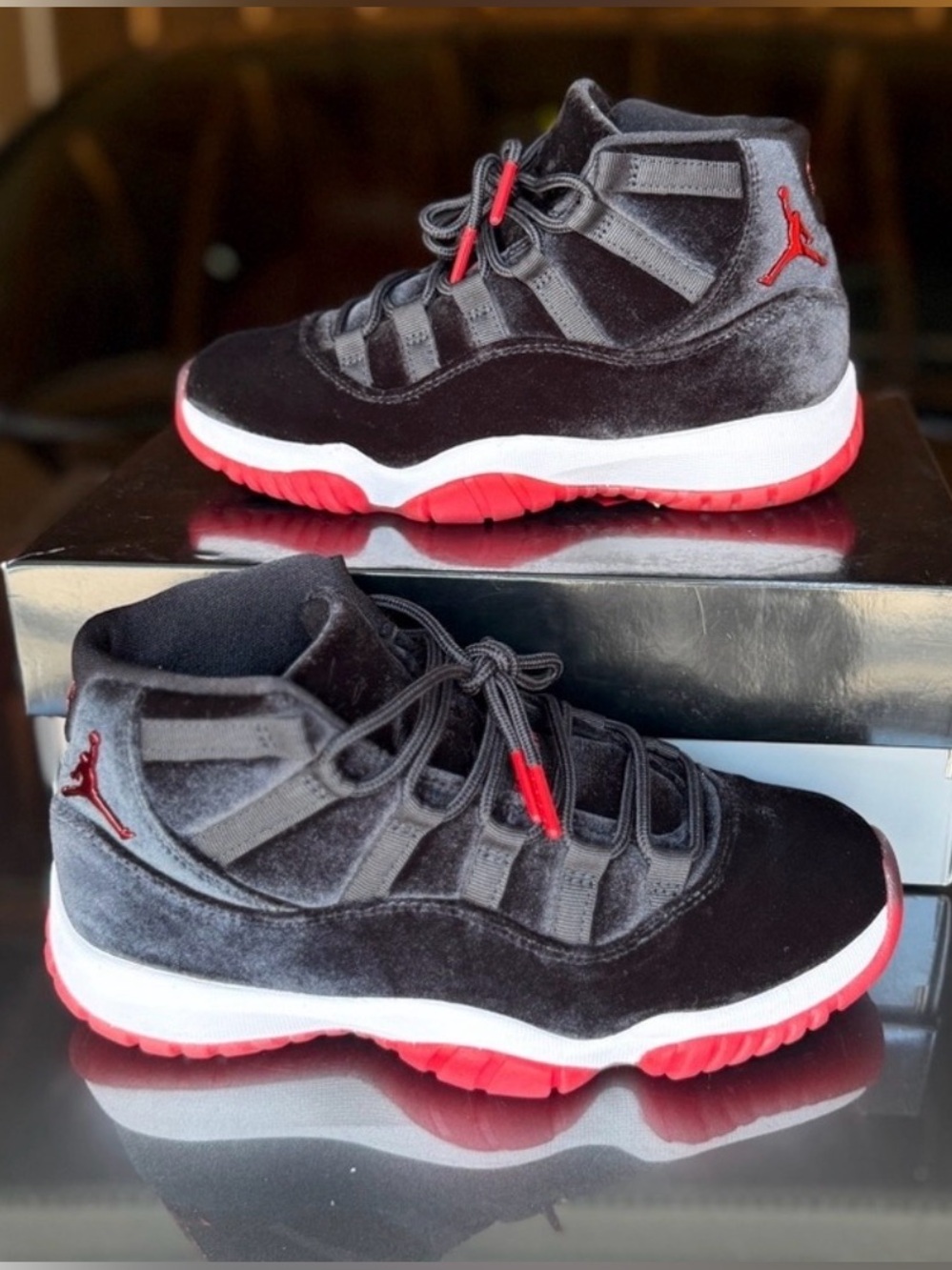 Air Jordan 11 Retro 'Bred Velvet' Women’s 6.5